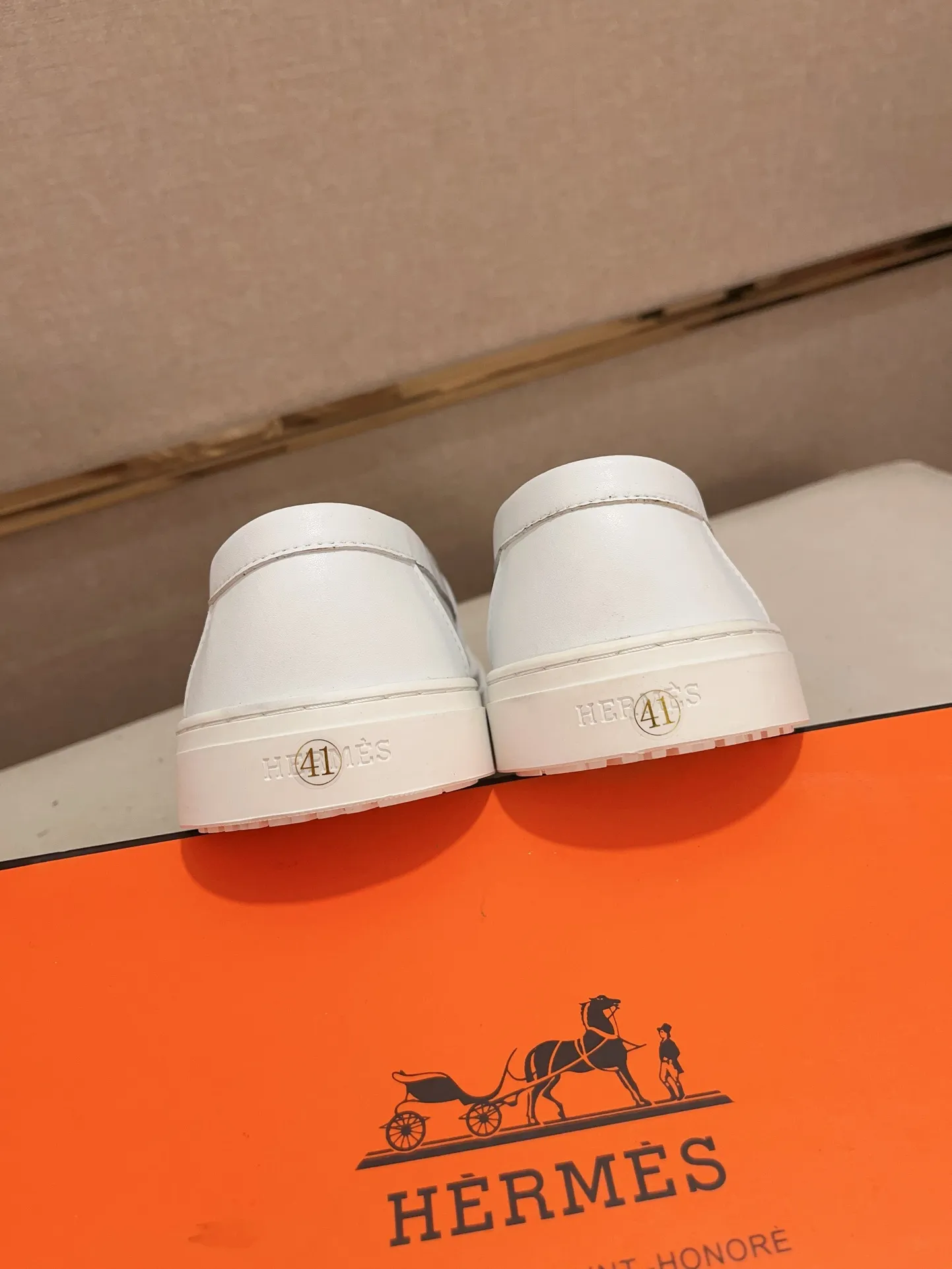Men's clothing and shoes💰: 420💰《HERMES》【Classic Original Version】Hermès; Top 🔝 Purchasing Agency 🔍🔍Men's latest 🇺🇸 counter sales simultaneously, original ▲▲cowhide imported from Italy ▲▲Exquisite workmanship (Italian 🇮🇹Imported water-dyed 🐂cowhide lining) sole: original sole provided by the original factory, ⚠️exclusive double-layer activity·TPR·rubber·combined molded outsole; Code number: 38-44 (45/46 can be customized, non-refundable)